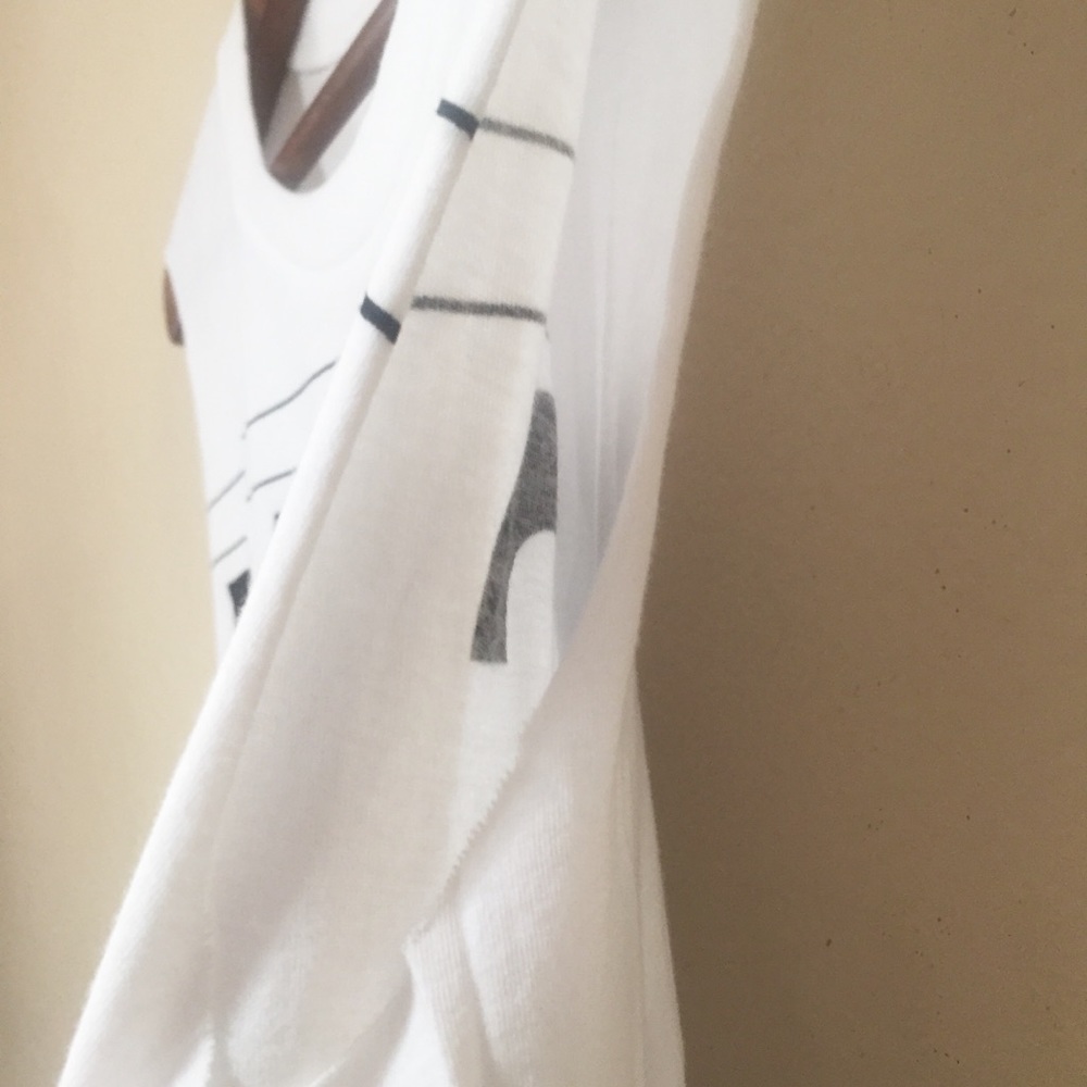 ONE LEFT Urban Outfitters Paris Le Shirt Crop Tank - Picture 3 of 6